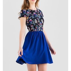 🥳HP!🥳 Alya floral embroidered dress